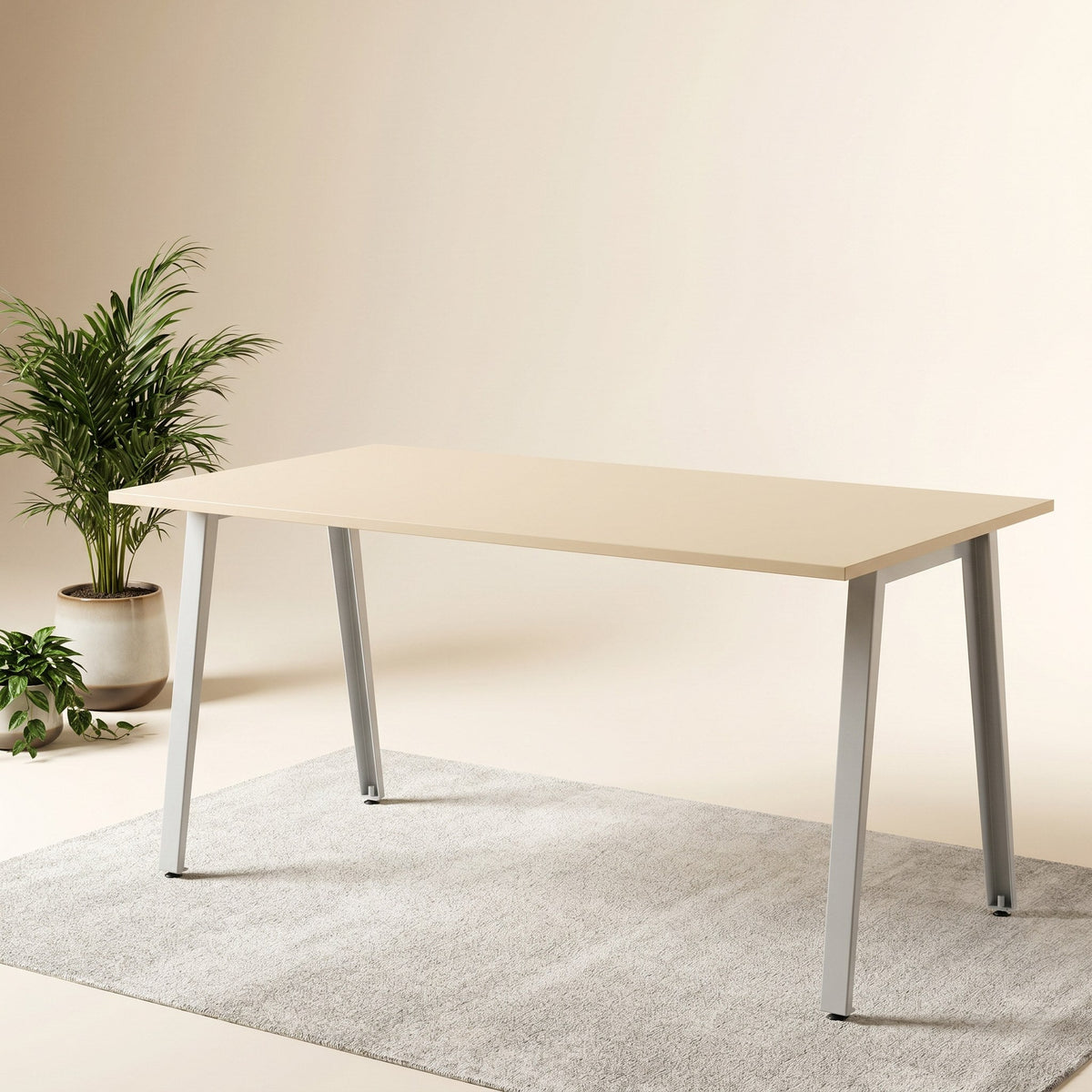 ARIA desk — Classic style hero