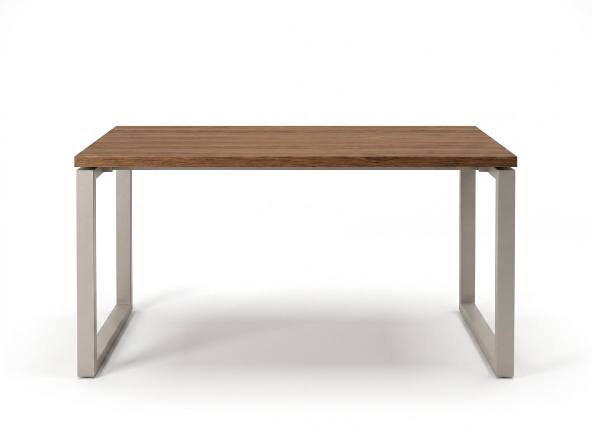 KVADRA desk — front