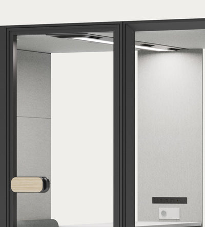 CorePod Cube Team, detail: door with handle and interior